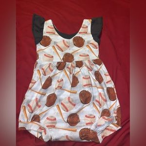Baseball romper 18-24